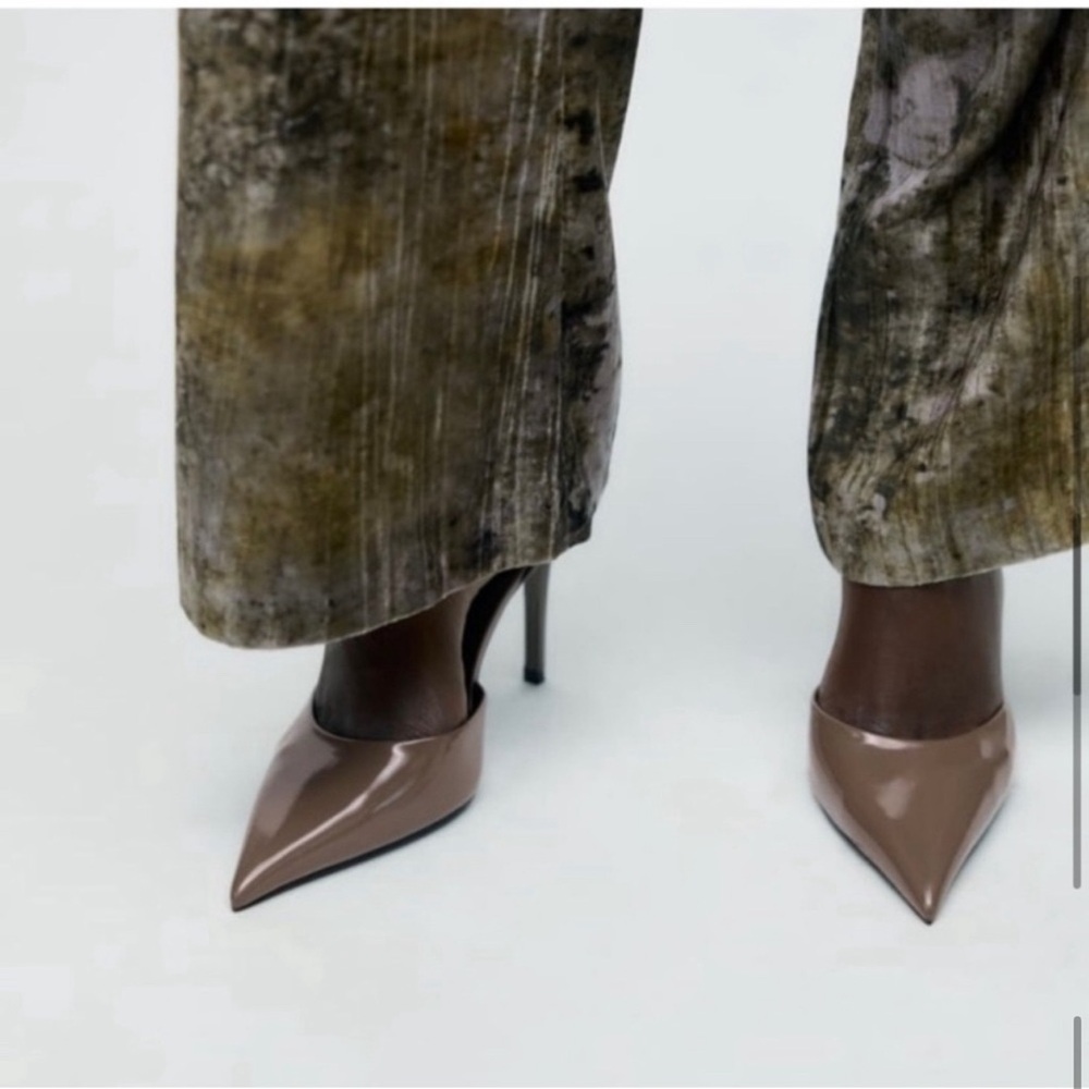 Zara Taupe Pointed Toe High Heel Court Shoes - Picture 10 of 10
